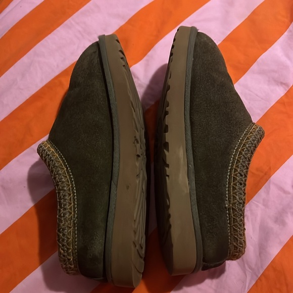 UGG Tasman Women’s Burnt Olive women’s size 9 - Picture 5 of 10